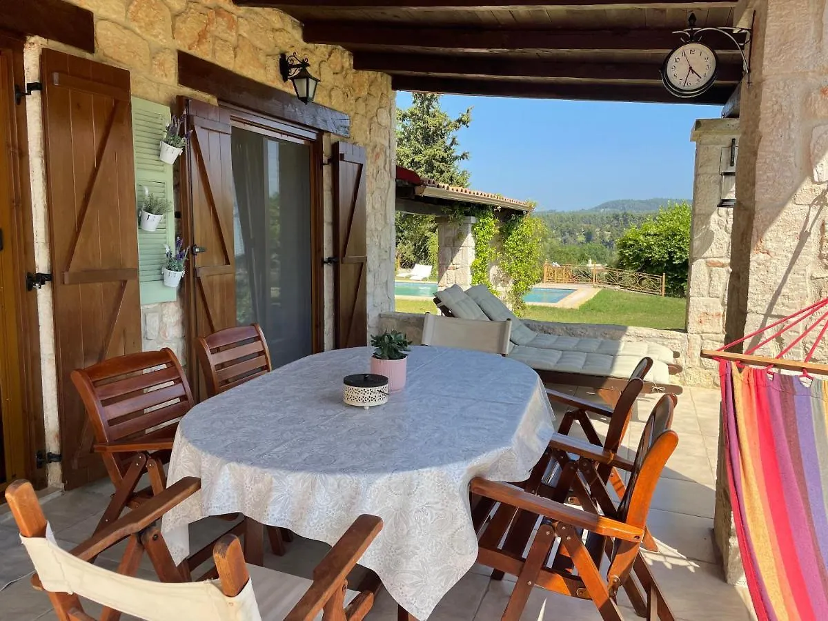 Vila Jordan'S Stone House Siviri
